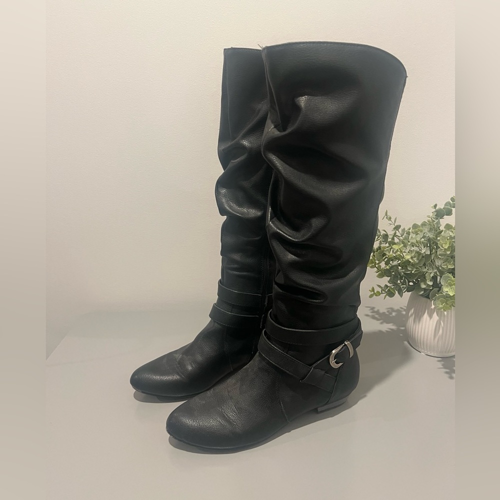 Fergie Black Slouch Boots – Women’s Size 10